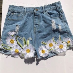 Vintage cute  Daisy Dukes distressed  shorts